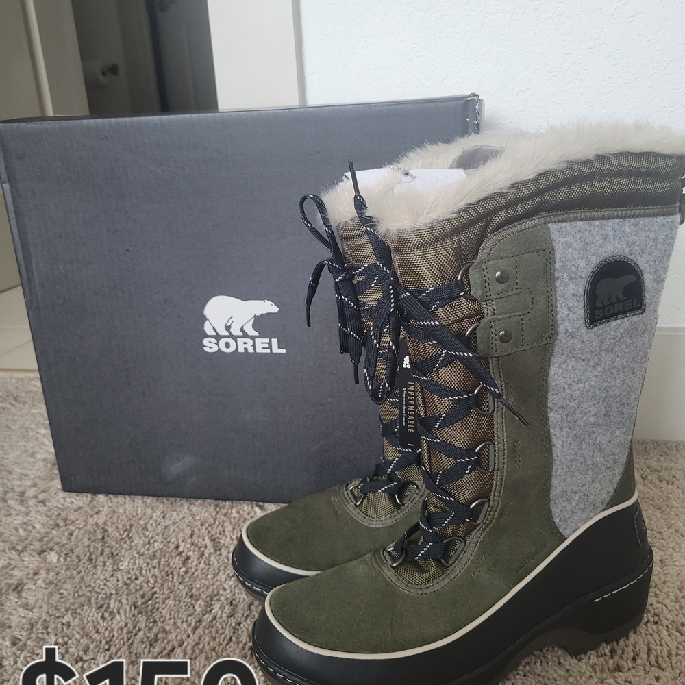 Sorel Green and Gray Winter Boots